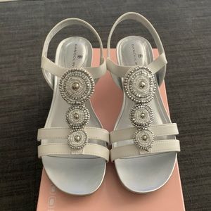 Womens White Wedge Bandolino Heels!